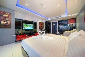 Studio Apartment in Bangla Rd