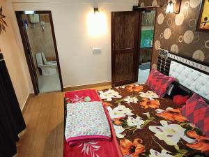 Shree Rudra Home Stay - 1BHK & 2BHK Home Stay Apartment