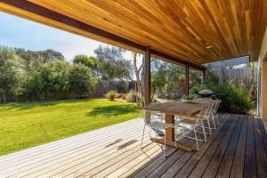 Ivy Tyrone -Gas heated Pool Stunning renovation