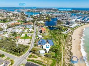 Beach Cottage In The Heart Of Mandurah - Singleton