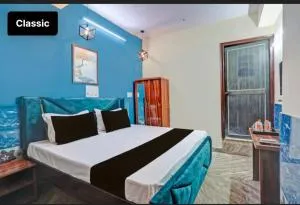 PLAY GLORY SEC-18 couple friendly - Kalkaji Devi