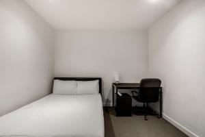 Modern Nomads CBD 2BR Retreat steps from Southern Cross Station