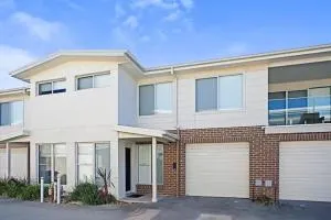 Pur Purr Shores - Barrack Point