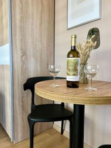 ApartStars Powstańców #17