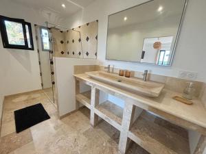 Appartements Domaine RABOLY - Beaumes de Venise : photos des chambres
