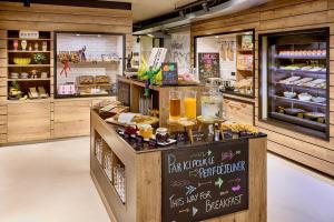 Moxy Luxembourg Airport