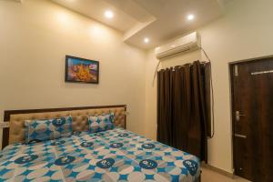 RK appartment 3 bedroom with kitchen and balcony