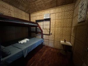 Tranquil Getaway Lilly Room, Dahlia Room, Aster Room and Poppy Room & Dive Center