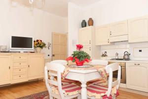 Apartments In Pistoia