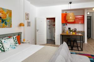 Old City- Big Studio