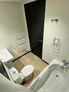 Appartements Cosy Roc - Wifi, Balcon, TV, Clim, Equipe : photos des chambres