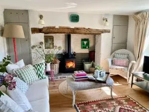 Foxearth - Milton Abbas