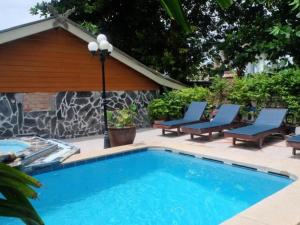 Chaweng Relax Resort - 2hvězdičkové hotely ve městě Chaweng Noi pláž