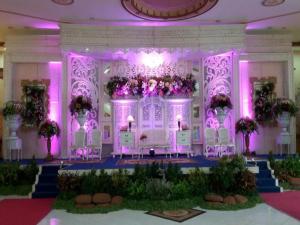 Yusro Hotel Restaurant & Convention