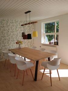 Family-Friendly Home Near Beach, Forest, Harbour