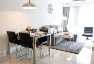 Cassia 1BR City View apt by NLA