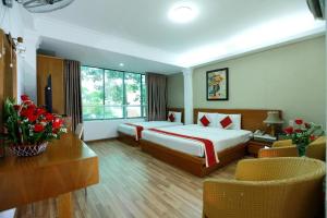 Lucky Star Saigon Hotel