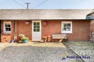 Charming Countryside Annexe near Oxford Perfect Getaway with Scenic Views - Pass the Keys