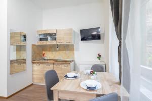 Central NEW Studio - Simple Stay