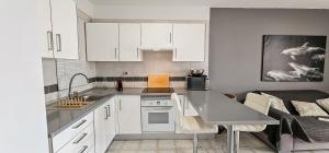 Sunny Garden 1 BR Apartment Arona