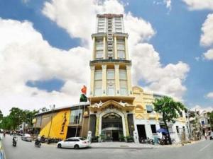 Classic Hoang Long Hotel