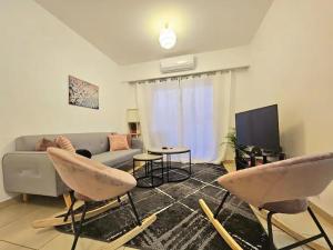 Elysia Park Apartments