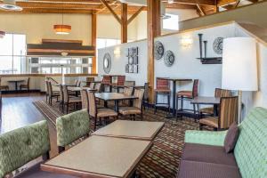 Lifestyle Inn Cedar Falls