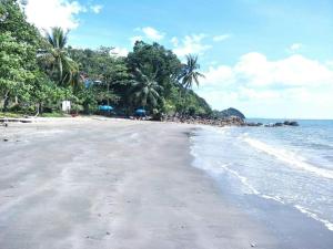 Sukorn Cabana Resort