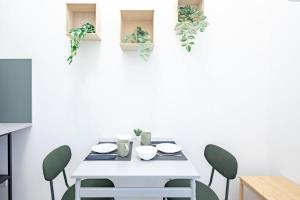 Central - NEW - Comfy AC Studio