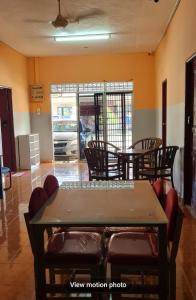 An najmie roomstay paka