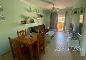 BeiraMar La Caleta, piscina y wifi gratis, tranquilidad junto al atlántico