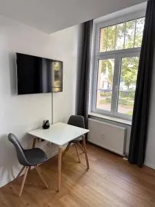 Zentrales Apartment mit Parkplatz - Neulußheim