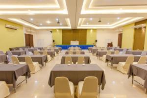 Varee Valley Resort and Restaurant