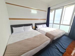 6-13pax, Duplex Sea View Suites