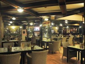 Regents Park Hotel