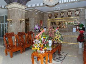 Tran Vinh Hotel