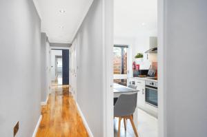 A beautiful stylish 2 Bedroom Apartment -City of London