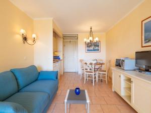 Apartment Les Calanques Spa Thalassothérapie-4 by Interhome