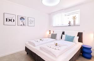 Xzllenz - 4 Schlafzimmer, Zentral, Parken, U-Bahn, 2 Bäder, 4 Smart-TV, optional Einzelbett