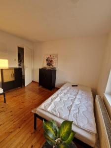 Schöne Wohnung mit 6 Einzelbetten, geeignet für Monteure