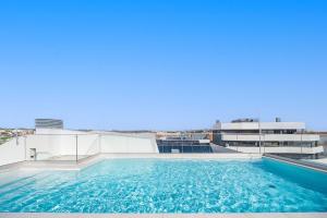 Lagos Modern 2 With Pool by Homing