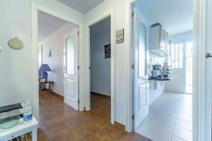 27-Cozy Apartment, Spacious Terrace in Fuengirola