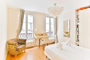 Appartement prestigieux et lumineux de 150m2 - II