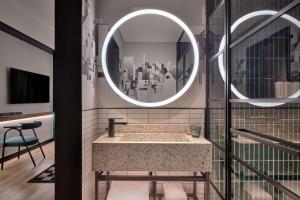 Caption by Hyatt Zhongshan Park Shanghai
