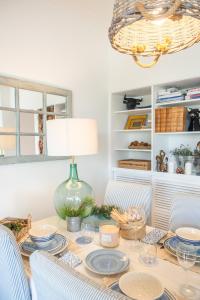 Elegant Apartment in Cascais with Fireplace - 80 m²