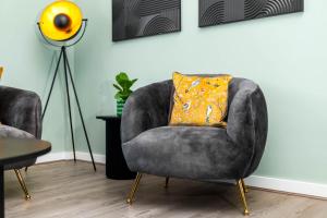 Stylish Apartment near City Centre - Secure Parking 1SH