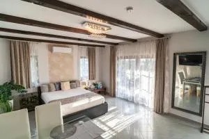 Villa Garden - Bagod