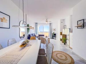 101-Apartment, Stunning Views, Riviera del Sol