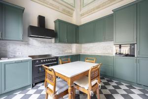 Albizi Penthouse Luxury Apartment In Florence By Palazzo Pazzi Vitali