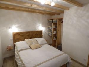 Maisons de vacances Le Pommier Gite neuf avec parking prive clos : photos des chambres